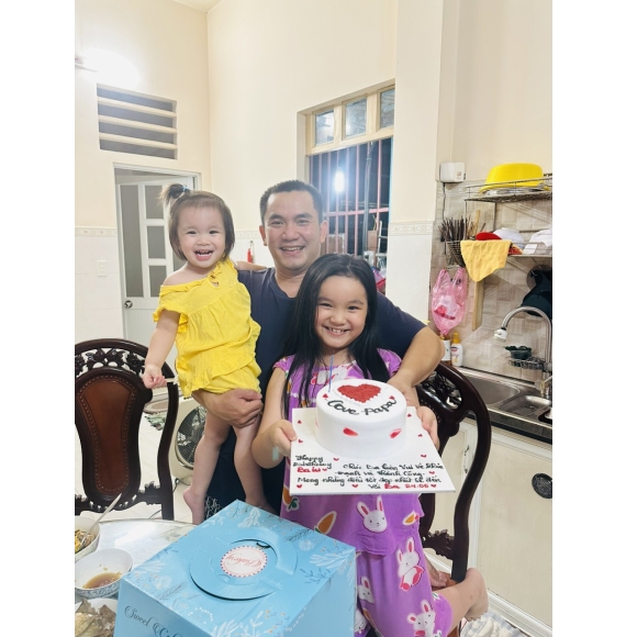 Mẫu bánh kem love papa