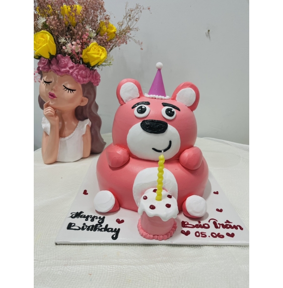 Bánh kem mẫu gấu dâu