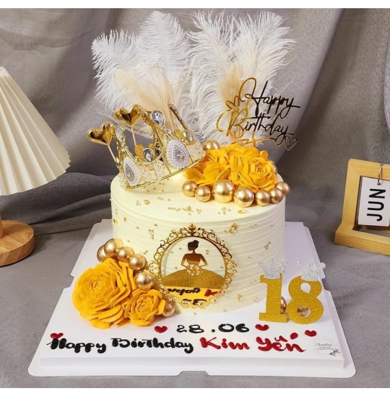 Bánh Kem vương miện nữ hoàng