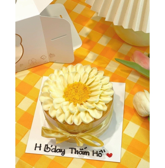 Bông Lan trứng muối sinh nhật rút tiền