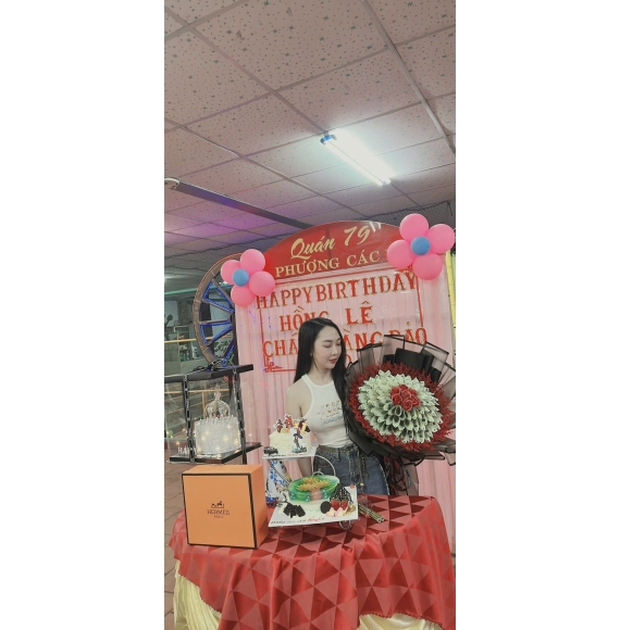 Hoa Tiền Tặng Người Thân
