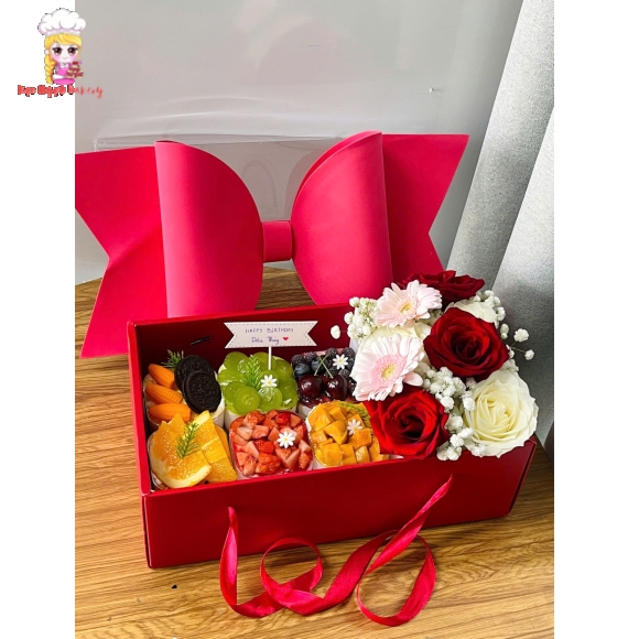 Sét bánh và hoa quận 1