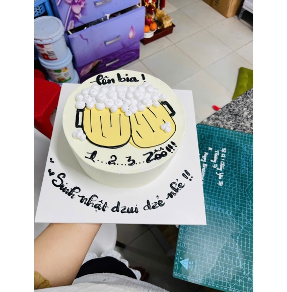 Bánh kem rút tiền ly bia
