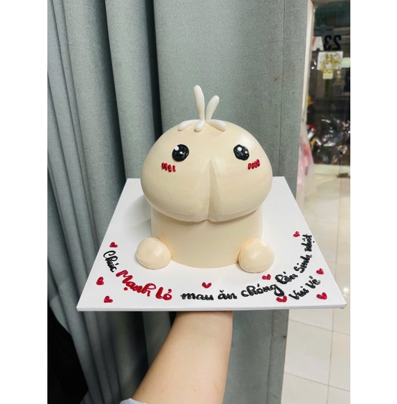 Bánh kem bựa chúc mừng sinh nhật