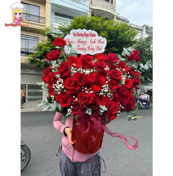 Giỏ hoa hồng khai trương khổng lồ tại tân phú