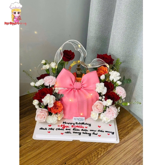 Bánh kem tươi nơ fondant kèm hoa tươi