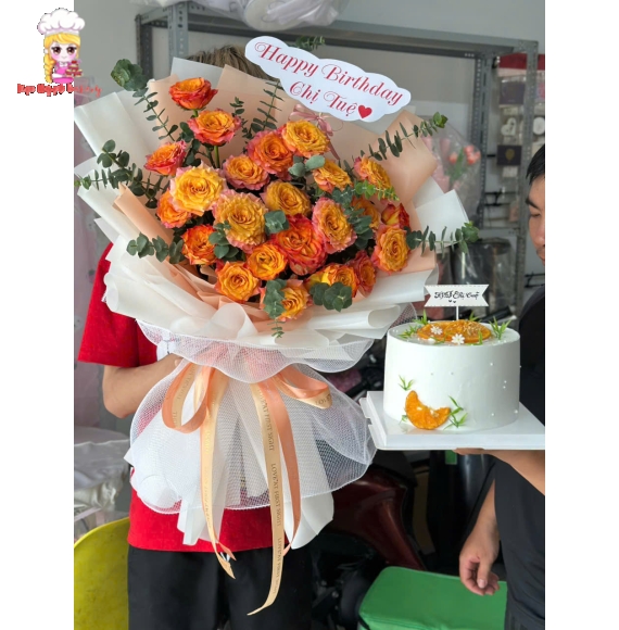 Bánh kem và hoa tươi tone cam