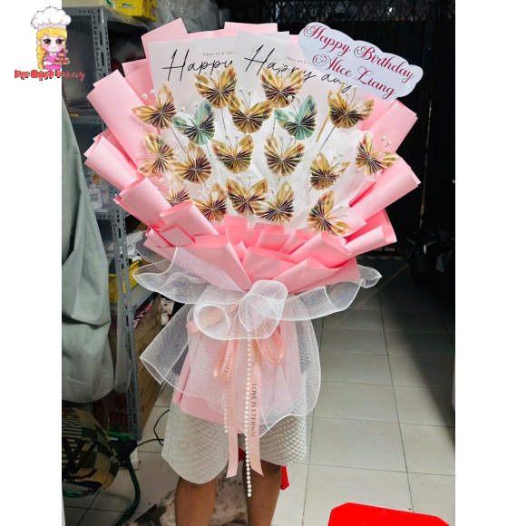 Bó hoa tiền sếp cánh bướm