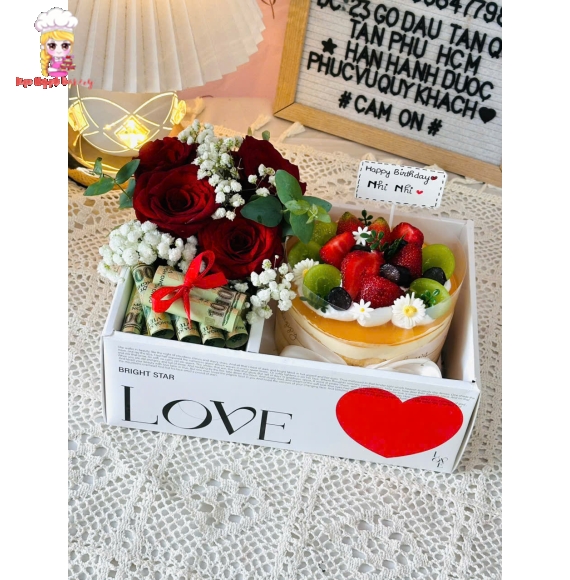Hộp quà tặng bánh tiền và hoa