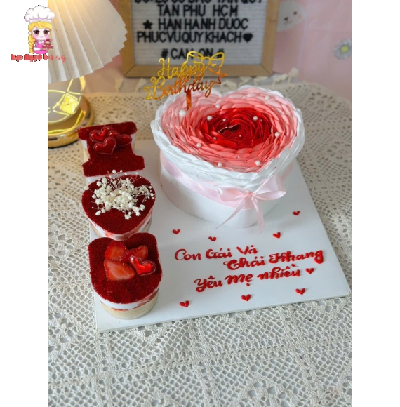 Bánh kem tone đỏ tặng mẹ