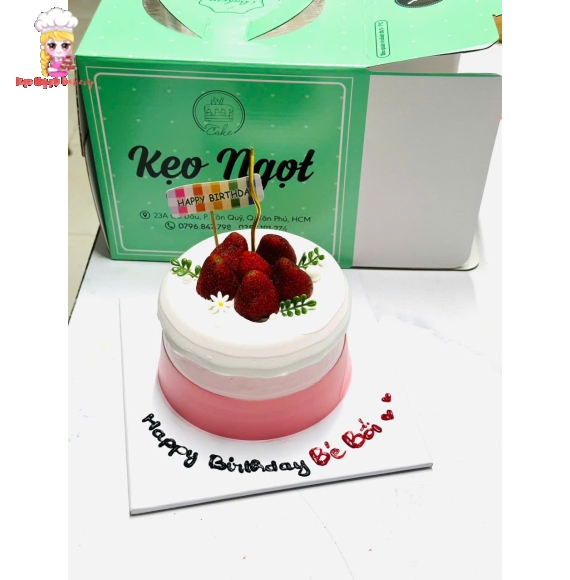 Mẫu bánh kem quả dâu 