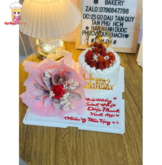 Combo Bánh và hoa dành cho nữ