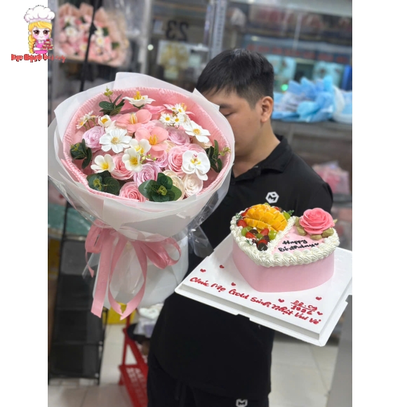 Combo bánh hoa và feedback-Bánh kem ngon tại tân phú