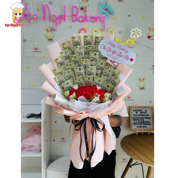 Bó hoa tiền tờ 100k kèm hoa sáp tone đỏ