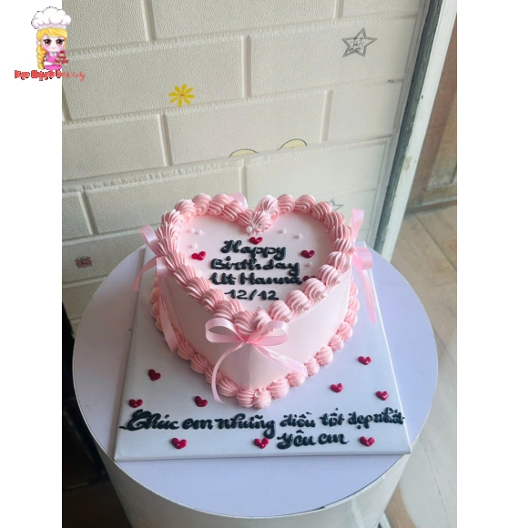 Bánh kem tone hồng dành trái tim dành cho nữ