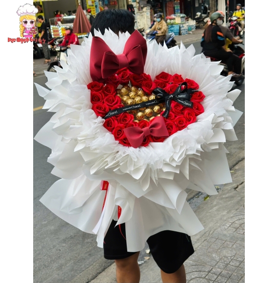 Mẫu bó hoa sáp tone đỏ mix với socola