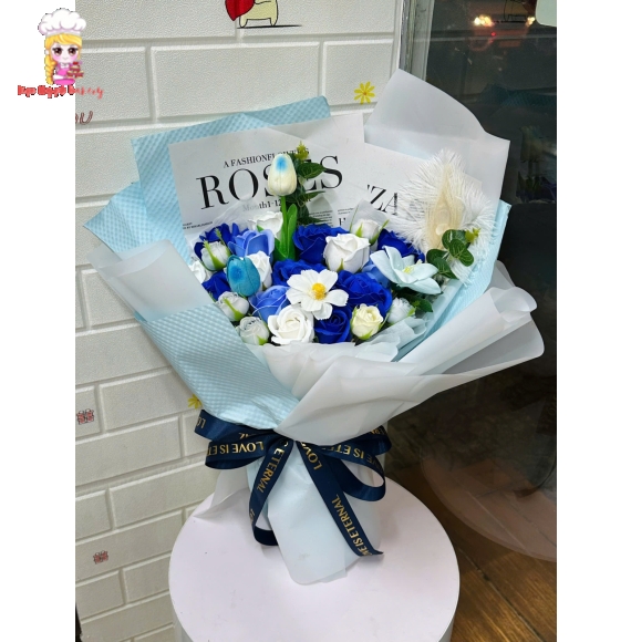 Mẫu bó hoa sáp mix theo yêu cầu tone xanh