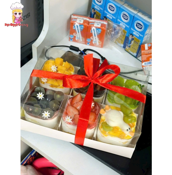 Set bánh 6 cup tặng 8/3