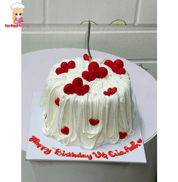 Bánh kem tone trắng đỏ tặng 8/3