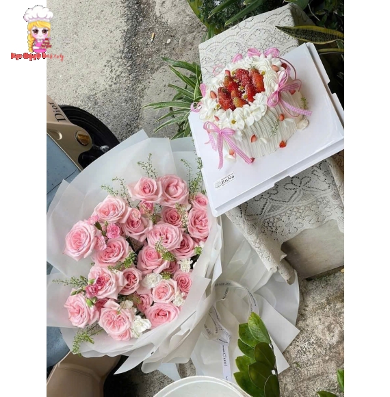 Bó hoa tươi tone hồng kết hợp bánh kem dâu hot tai tân phú