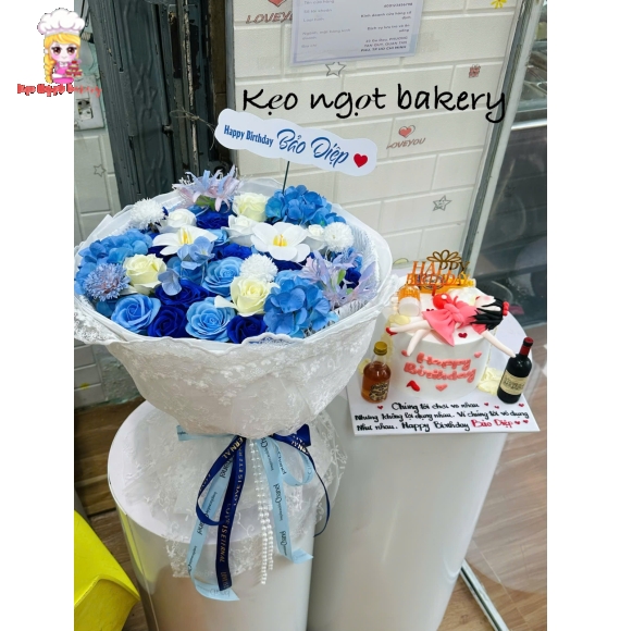 Hoa Sáp Giao Nhanh TP.HCM kết hợp bánh kem 