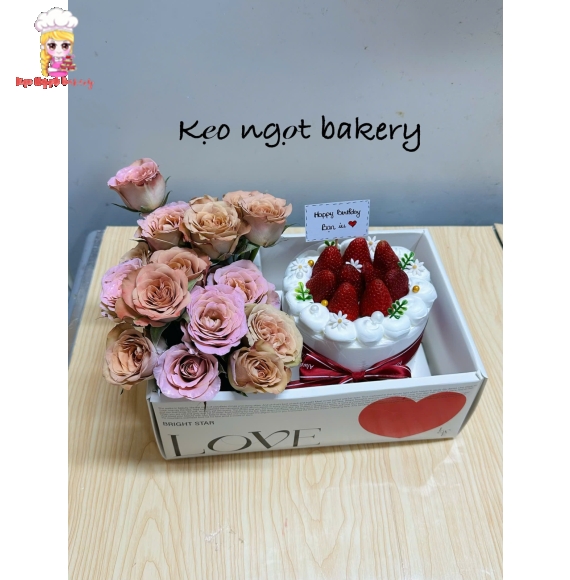 Sét bánh kem kèm hoa tươi siêu hot 