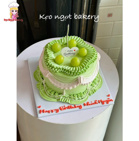 Bánh sinh nhật mừng trái cây tone xanh cây 